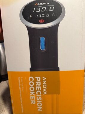 Anova Precision Cooker Sous Vide Immersion Circulator - Black